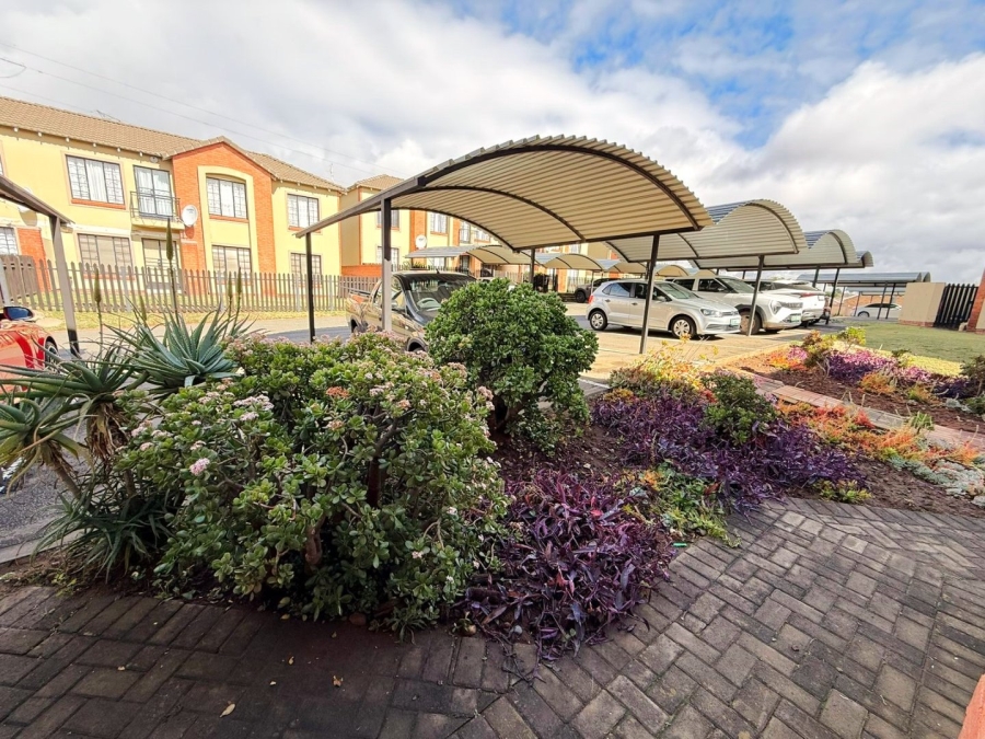2 Bedroom Property for Sale in Hillside Free State